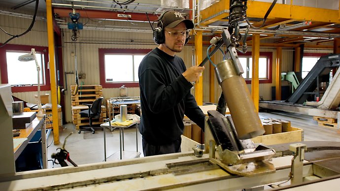 Man i industrimiljö